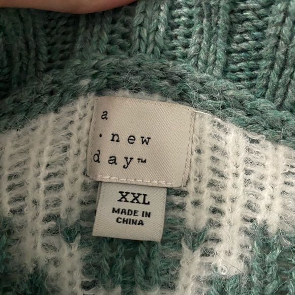 Super soft fair isle sweater from A New Day. Worn once! - Picture 3 of 3